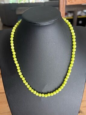 Artisan Crafted Neon Faucted Jade and Silver Magnetic Necklace NWOT